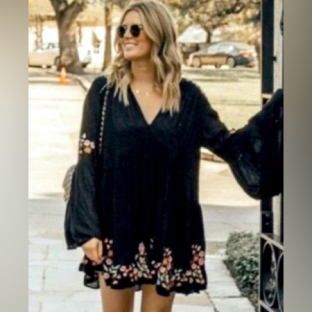 Free People Black BabyDoll Mini Dress with Embroidered Flowers Size Small